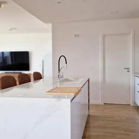 Allure Alannas By Lovelystay