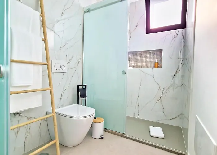 Allure Alannas By Lovelystay *