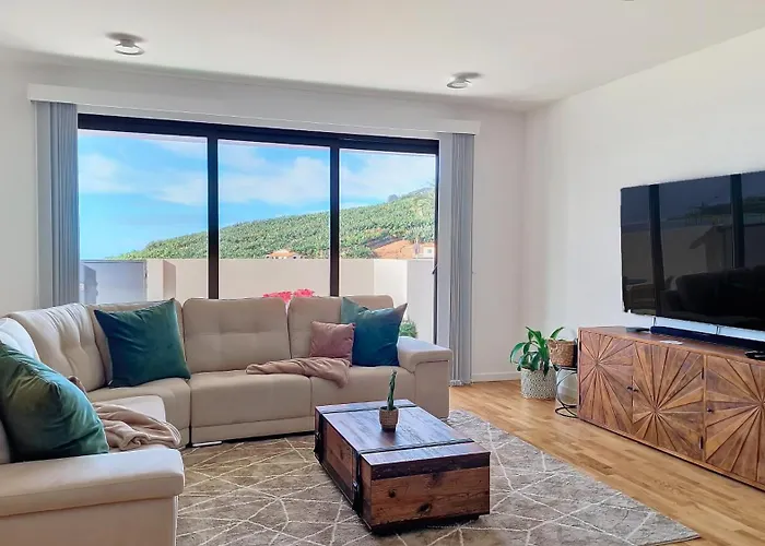 Allure Alannas By Lovelystay Funchal (Madeira)